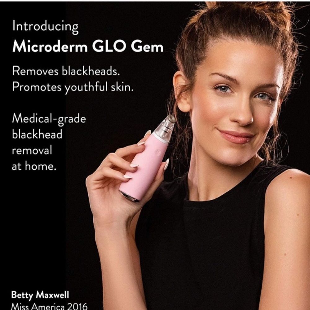 Microderm Glo Diamond Microdermabrasion and Suction Tool Pink and Peptide Serum - Picture 5 of 15